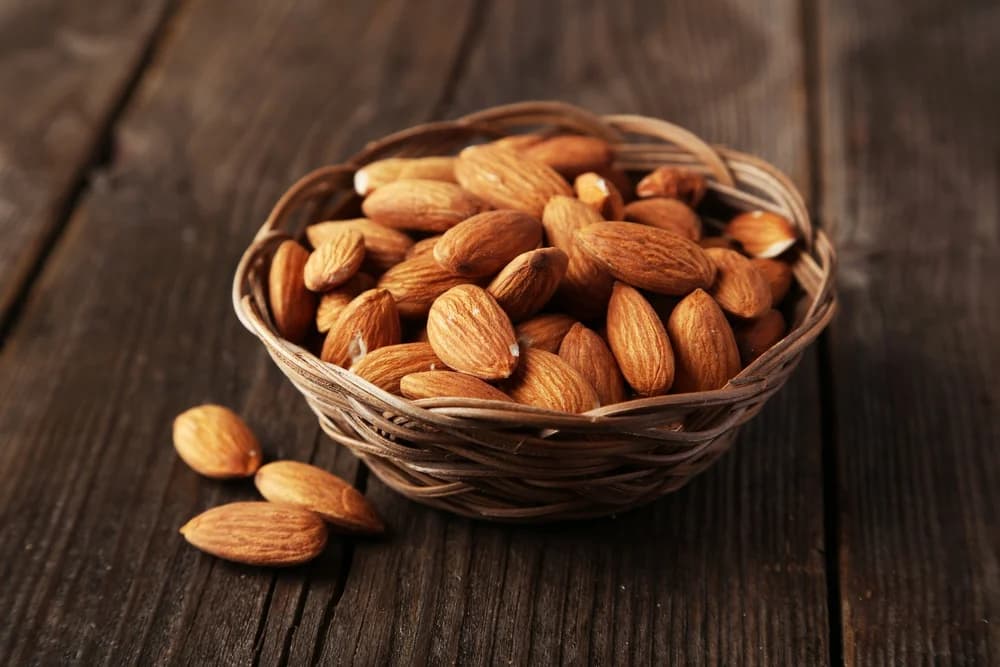 Almond kernels for sale to many different places