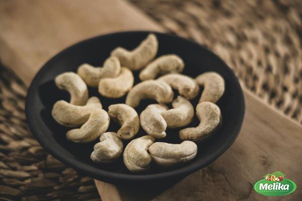 Buy and price of bulk raw cashew nuts