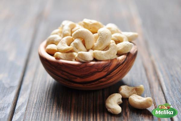 Cashew producing countries purchase price + preparation method