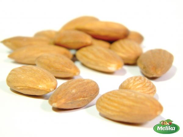 Almonds in shell purchase price + sales in trade and export