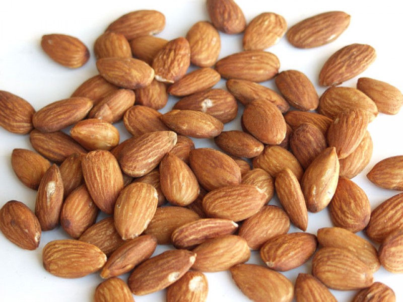 almond dry fruits