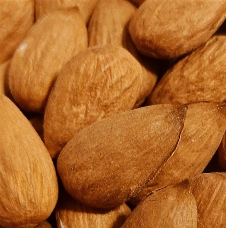 dry almond 