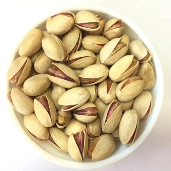 raw peeled pistachios