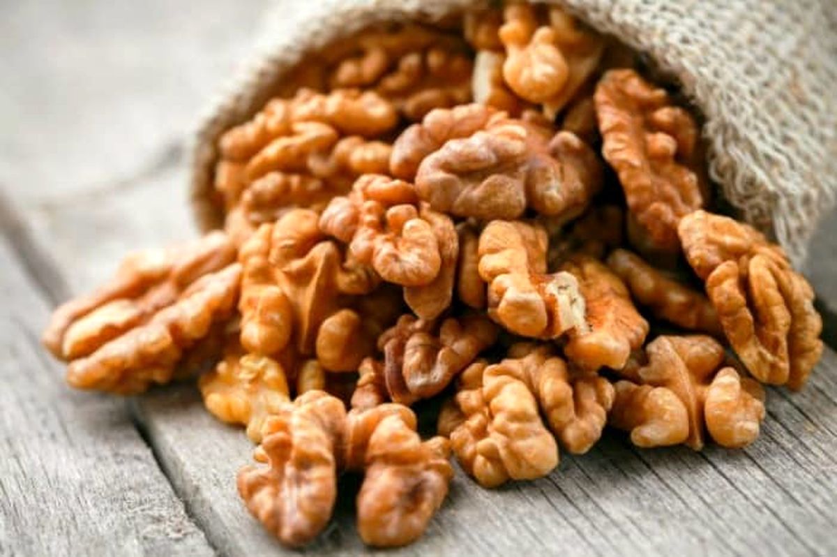 shelled walnuts price per pound