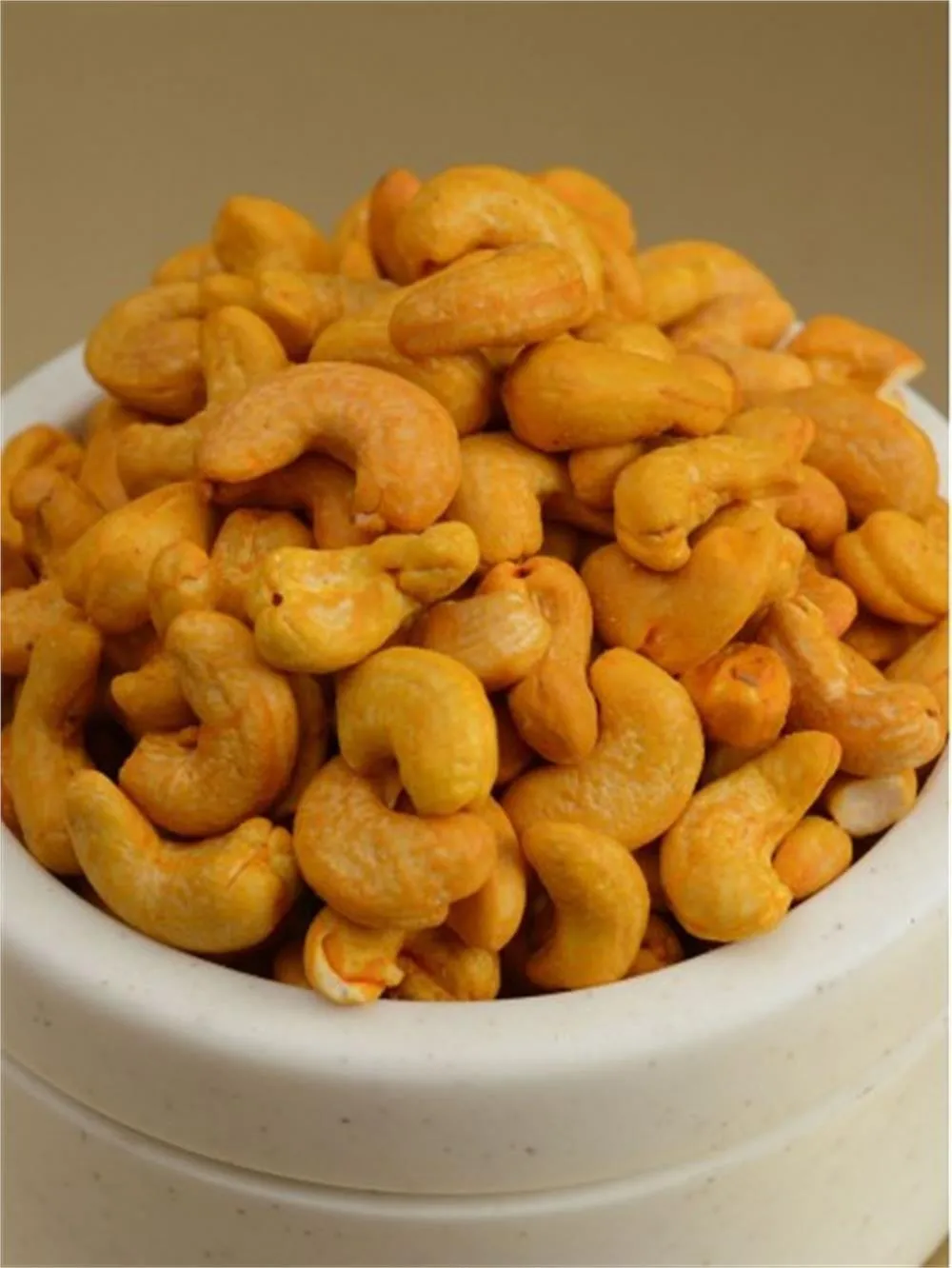 The purchase price of cashew pieces wholesale + training